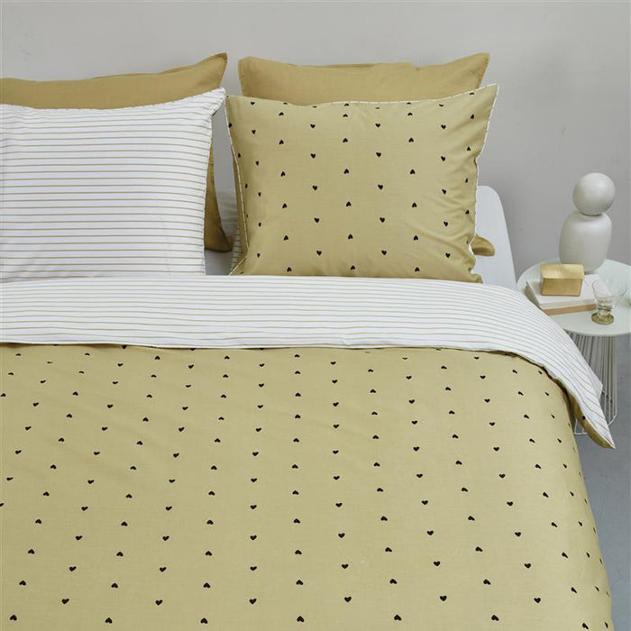 vtwonen Striped Hearts Dekbedovertrek 240 x 200/220 cm - Geel