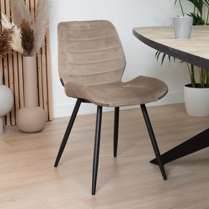 0f3b6b34-2a72-42f5-bb85-777a80a7799e-afbeelding6.jpg (1358963)