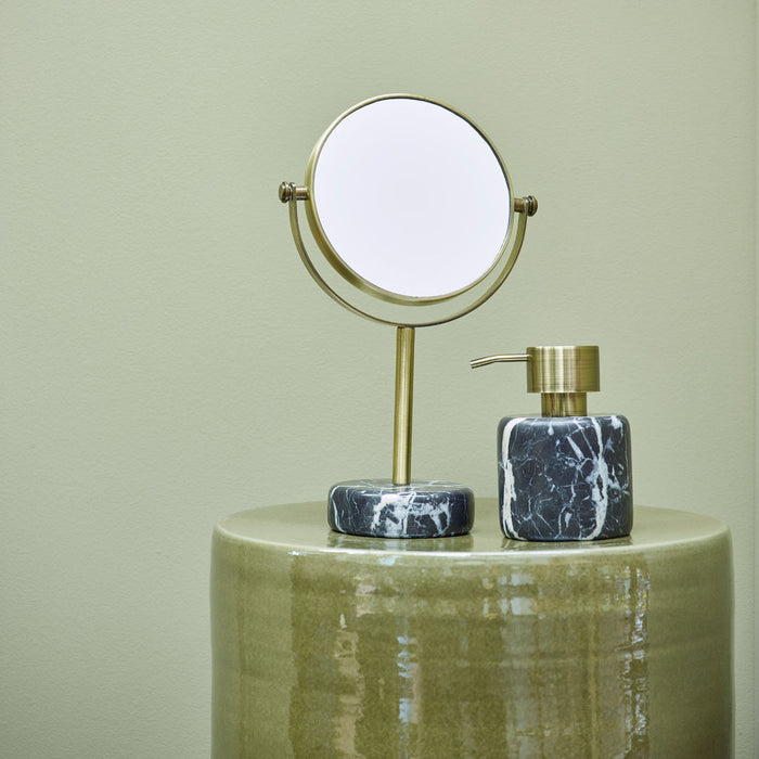 301137-x1.jpg (1427838)