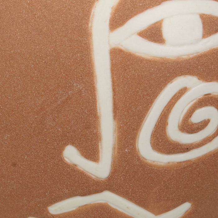 by fonQ Basic Faas Vaas