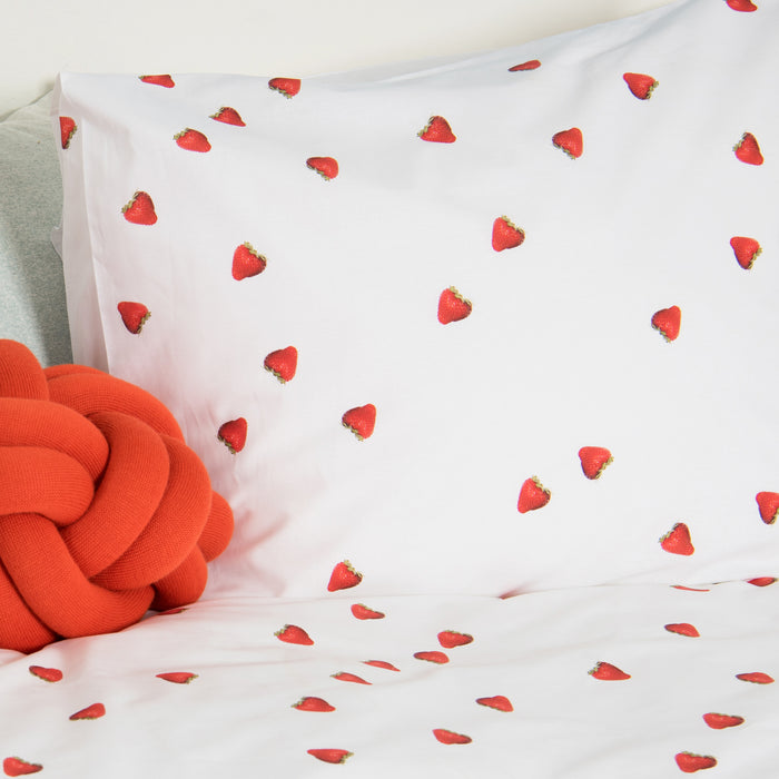SNURK Strawberries Dekbedovertrek 140 x 200/220 cm