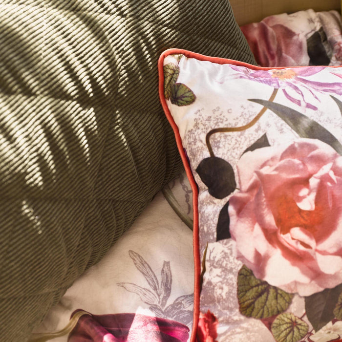 Essenza - Scarlett Sierkussen 30x50 Vanilla