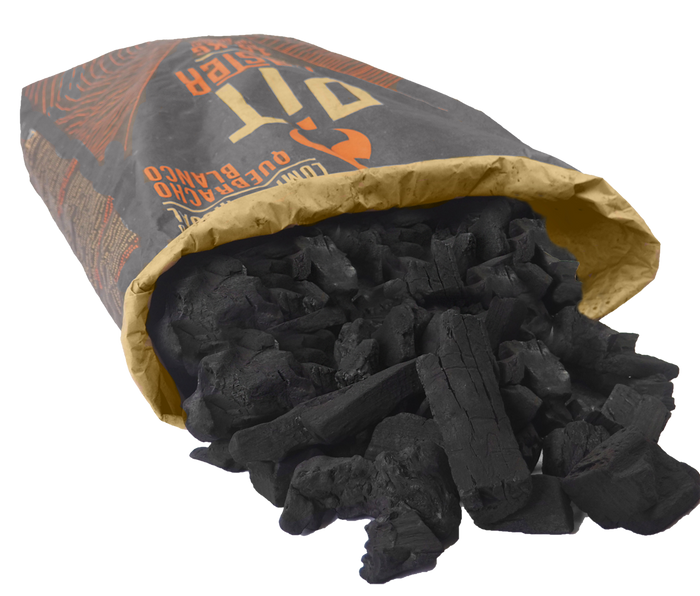 Pitmaster Quebracho houtskool zak 15 Kg + 1 Kg aanmaakwokkels