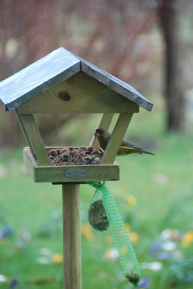 Esschert Design Voedertafel Op Paal - Zinken Dak