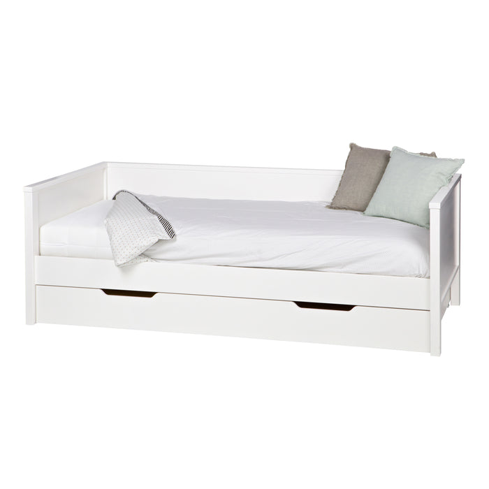 Woood Nikki & Jade Bedlade