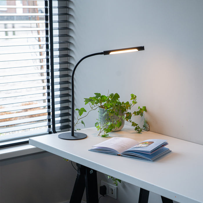 QAZQA Design tafellamp zwart incl. LED met touch dimmer - Palka