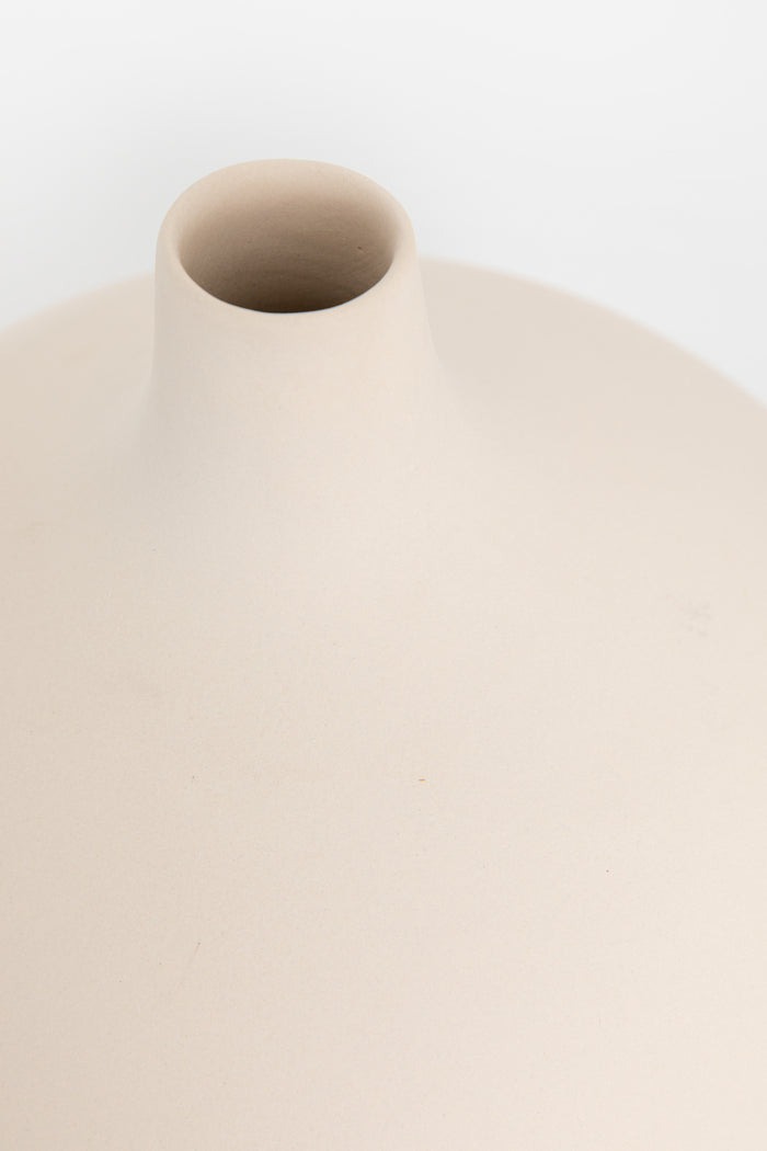 Sissy-Boy Witte keramieke Braga vaas