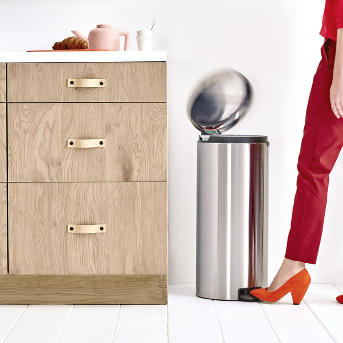 Brabantia NewIcon Pedaalemmer 30 L - Matt Steel