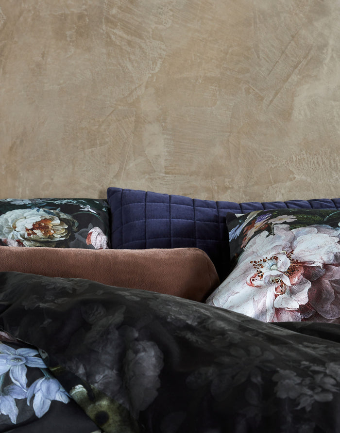 Essenza Fleur Festive Dekbedovertrek Blooming Black 240 x 220 cm