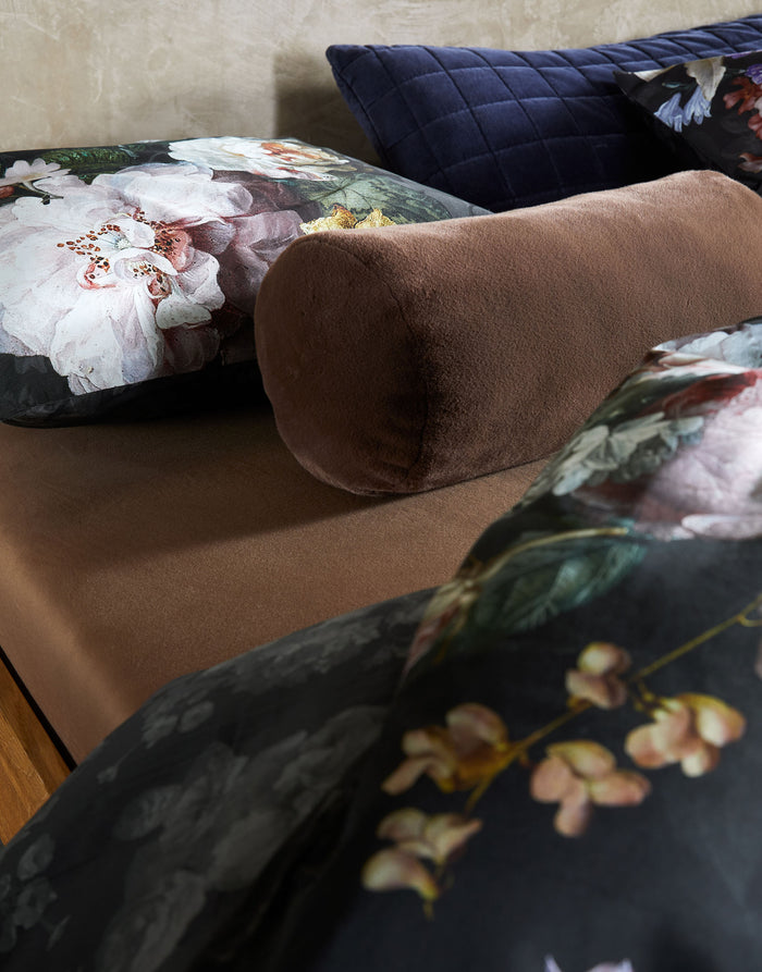 Essenza Fleur Festive Dekbedovertrek Blooming Black 240 x 220 cm