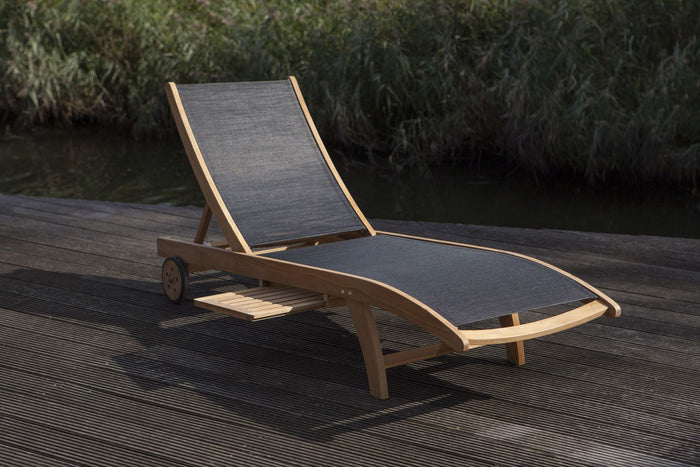WOOOD Caldo Sunlounger Outdoor Loungebed Teakhout - Zwart Textileen