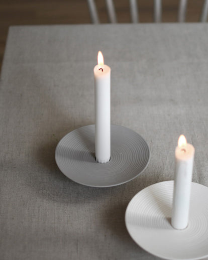 Storefactory kaarsenstandaard tveta lichtgrijs (Ø 15 centimeter x 4