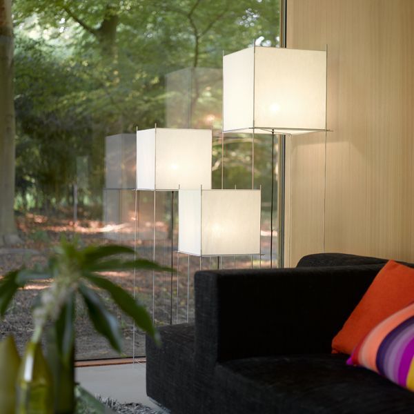 Lotek Classic vloerlamp, frame zwart metaal, doek wit