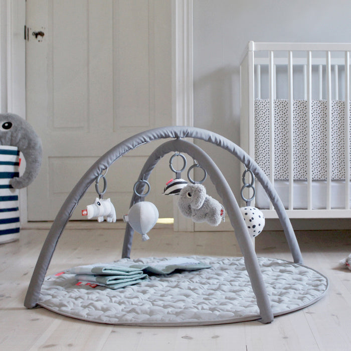 Done by Deer Monochrome Activity Speelmat