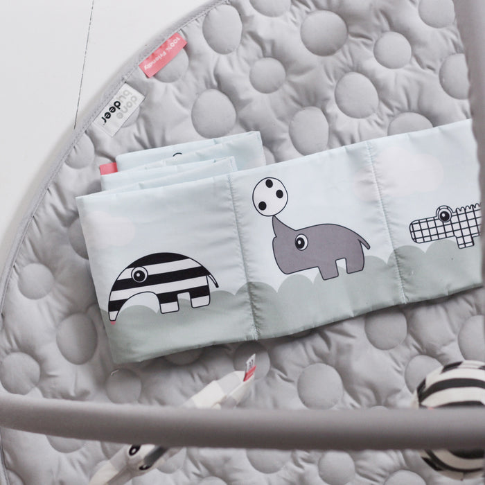 Done by Deer Monochrome Activity Speelmat