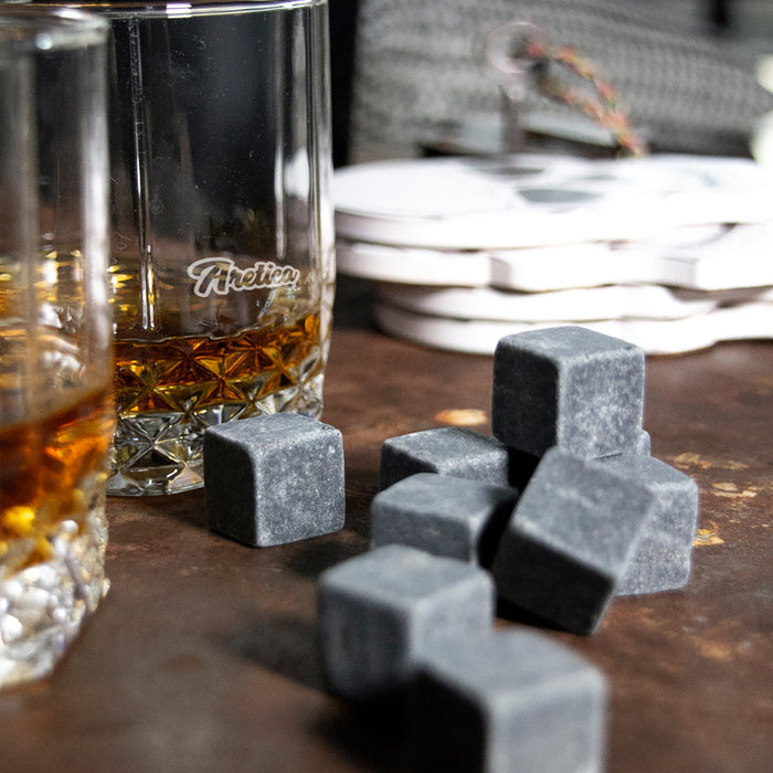 Aretica Whiskey stones - Ijsblokken van natuursteen - set van 9 stuks