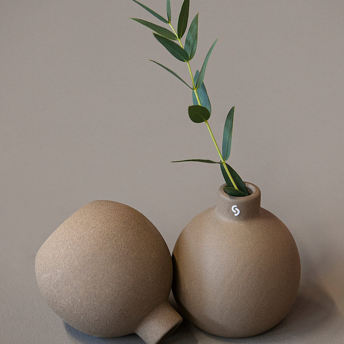 Storefactory albacken rond bruin vaasje (Ø 8 centimeter x 9