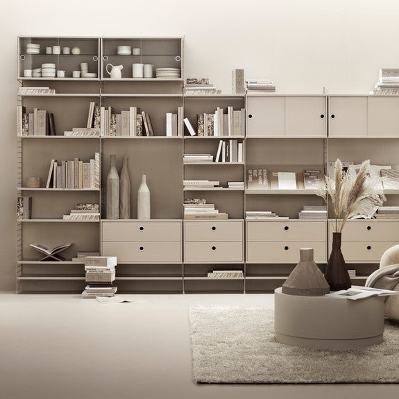 String Cabinet Kast met schuifdeuren