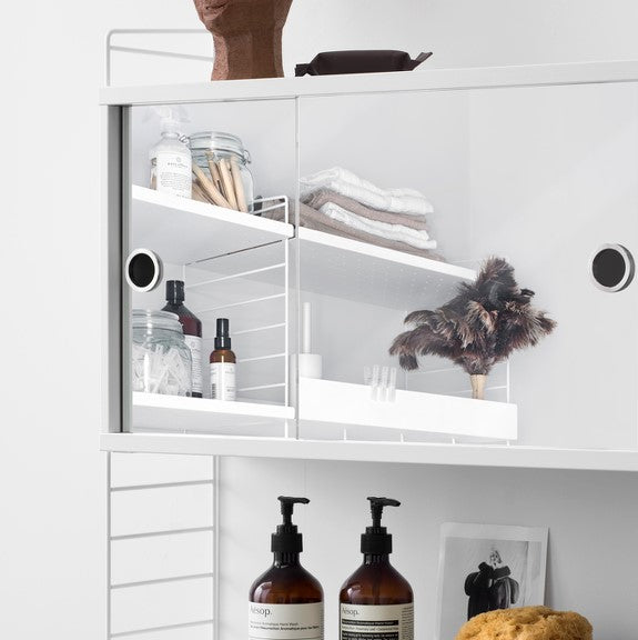 String Cabinet Kast met schuifdeuren