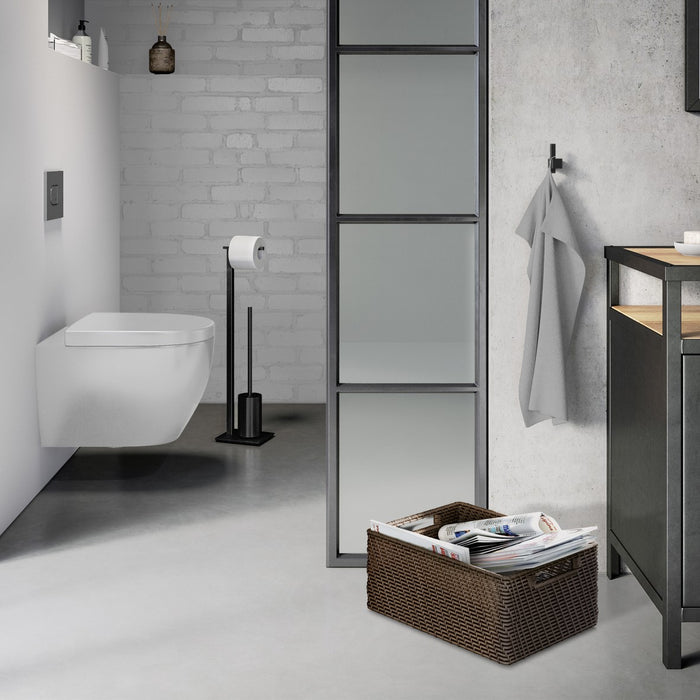 Zack Carvo Toiletbutler