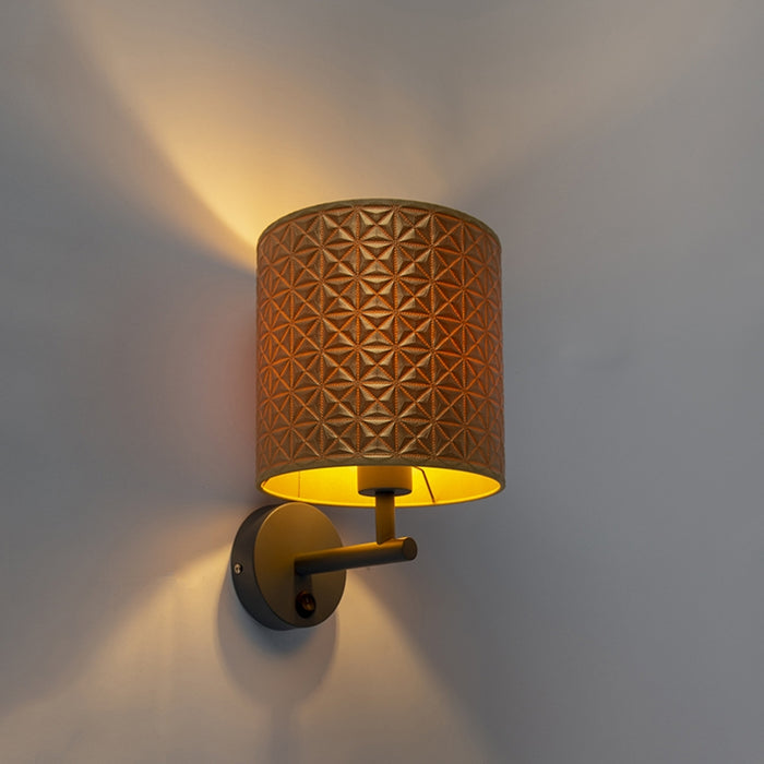QAZQA Vintage wandlamp donkergrijs met goud triangle kap - Matt