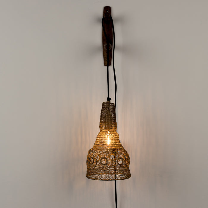 by fonQ Lou Wandlamp