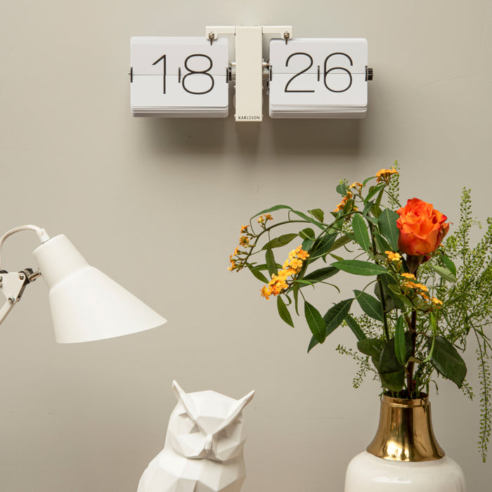 Karlsson No Case Flip Tafel-/Wandklok