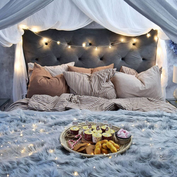 Beliani - DELICE - Plaid - Lichtgrijs - 200 x 220 cm - Acryl