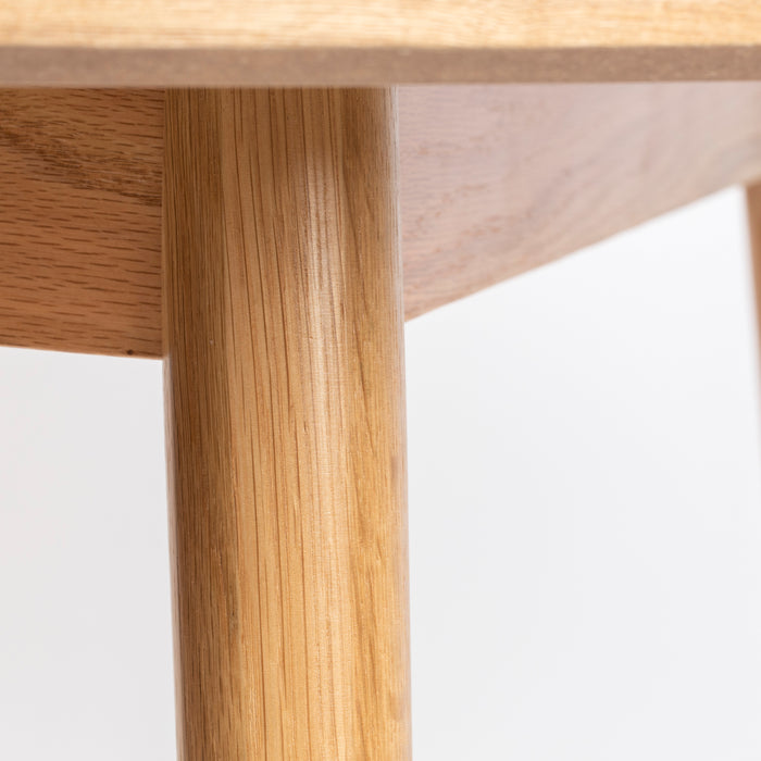 by fonQ basic Finn Eettafel - Ø 100 cm - Bruin