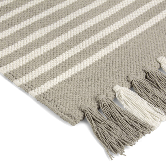 299643-x3.jpg (3043971)