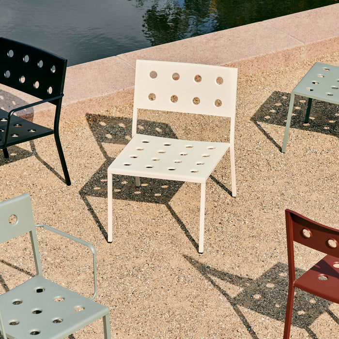 HAY Balcony Lounge Armstoel - Chalk beige