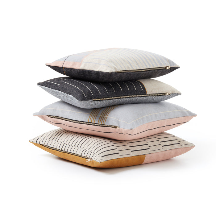 FEST Amsterdam Crush Smoke Sierkussen 30 x 45 cm