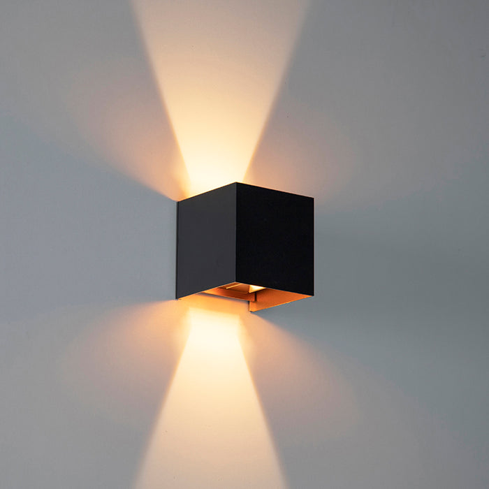 QAZQA Buiten wandlamp zwart met goud incl. LED 2-lichts IP54 - Edwin