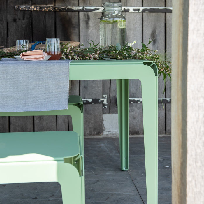 Weltevree Bended Tuintafel