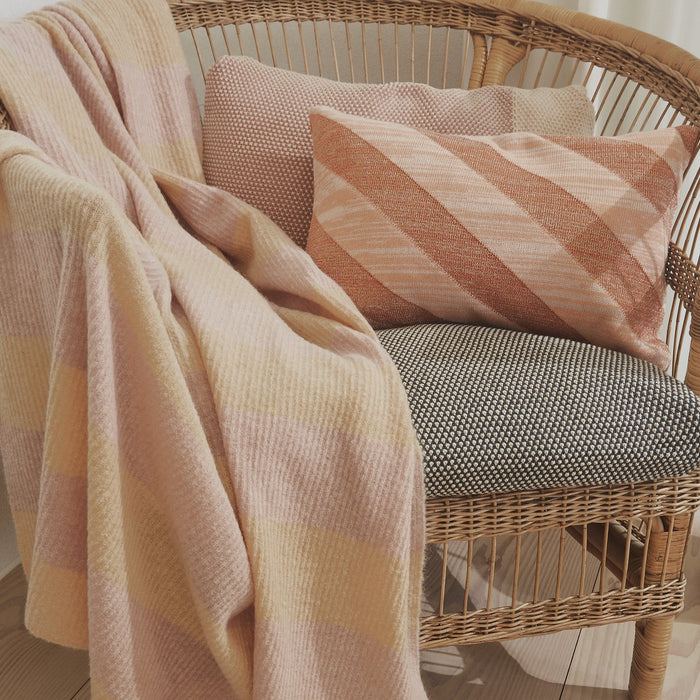 OYOY Takara Sierkussen 35 x 50 cm