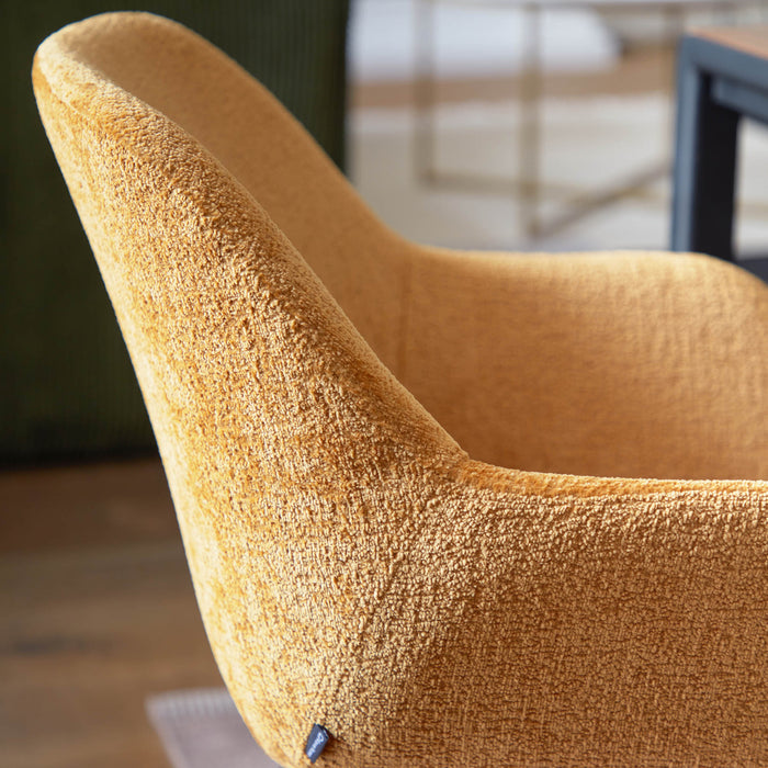 Kave Home Konna Eetkamerstoel - Mosterdgeel