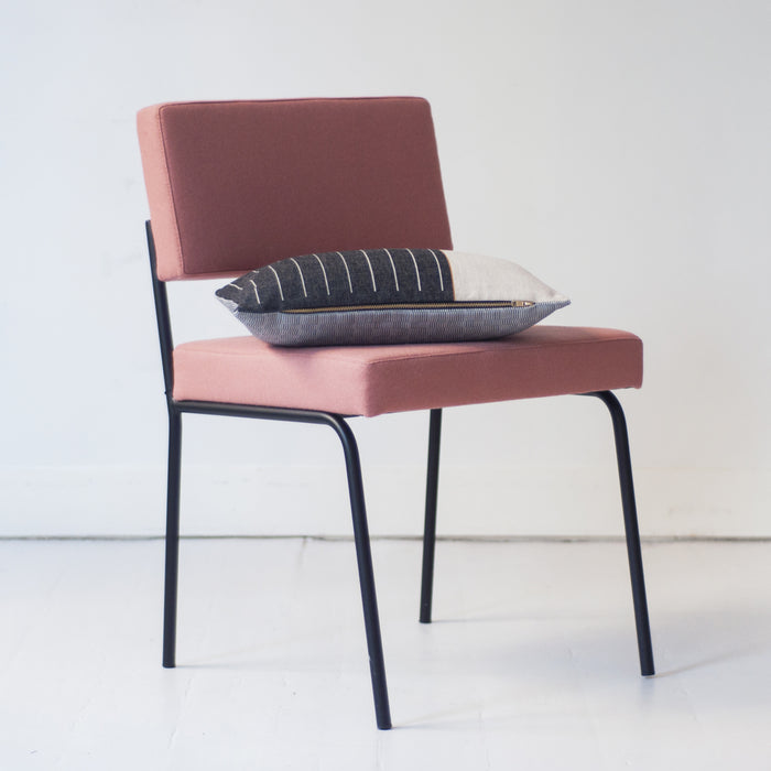 FEST Amsterdam Crush Smoke Sierkussen 30 x 45 cm