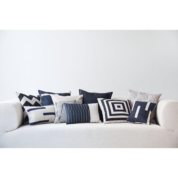 FEST Amsterdam Crush Smoke Sierkussen 30 x 45 cm