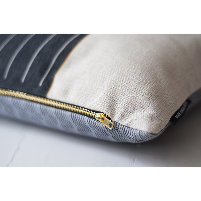 FEST Amsterdam Crush Smoke Sierkussen 30 x 45 cm