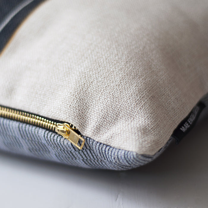 FEST Amsterdam Crush Smoke Sierkussen 30 x 45 cm