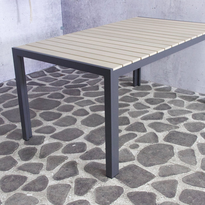 Jeremy Polywood table 160cm
