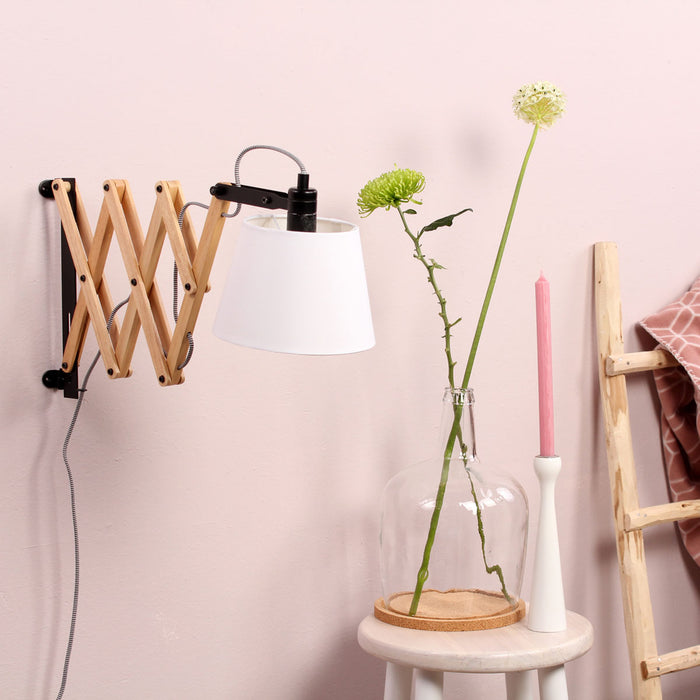 Mexlite - wandlamp - Dion - naturel - hout stof - bedlampje - E14 - 8852BE