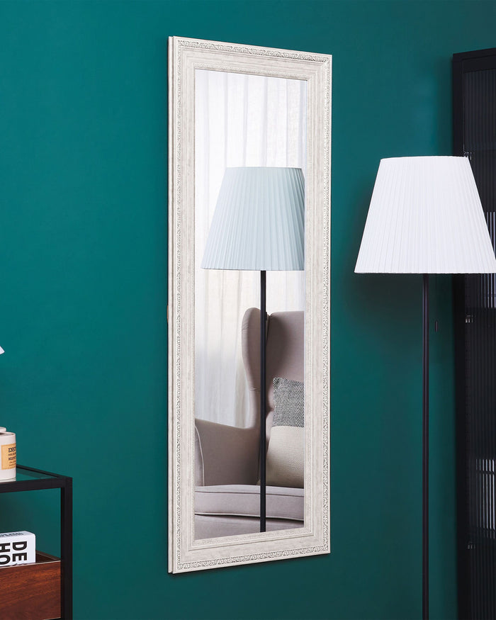 Beliani - VERTOU - Wandspiegel - Crème - Synthetisch materiaal