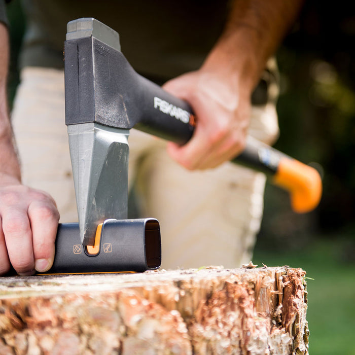 Fiskars X17 Kloofbijl 65 cm