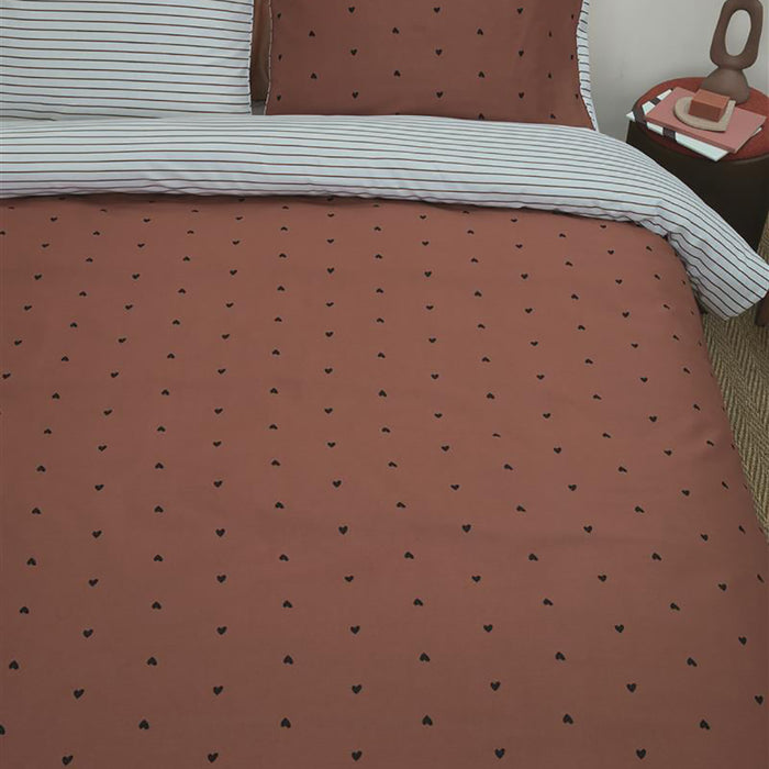 vtwonen Striped Hearts Dekbedovertrek 200 x 200/220 cm - Terra