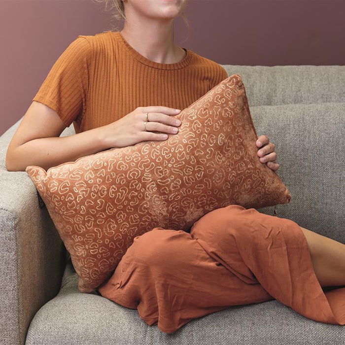 KAAT Amsterdam Spartan Sierkussen 30 x 50 cm - Terra