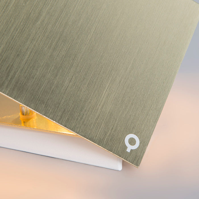QAZQA Moderne wandlamp goud met lichteffect - Cube