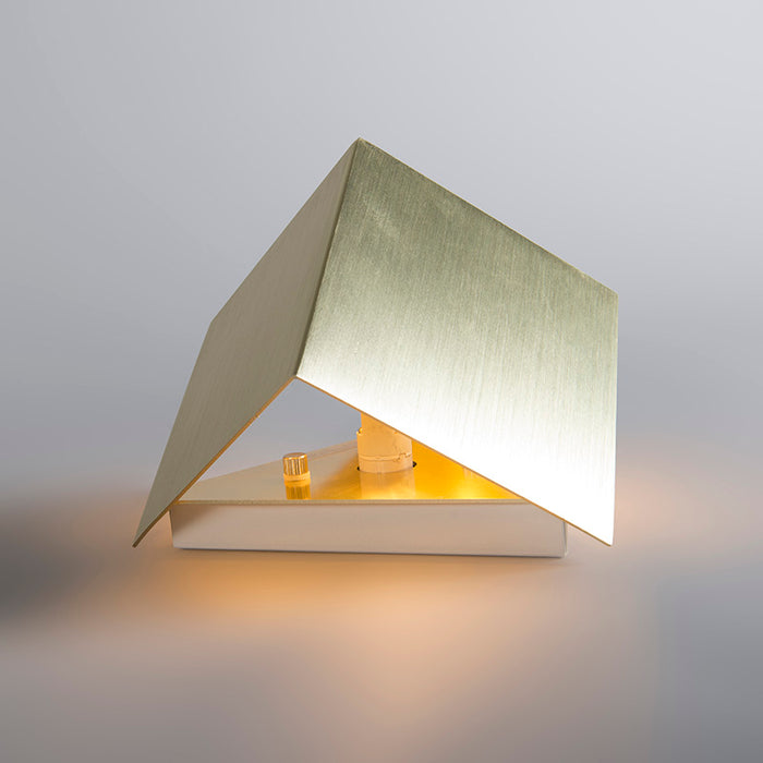 QAZQA Moderne wandlamp goud met lichteffect - Cube