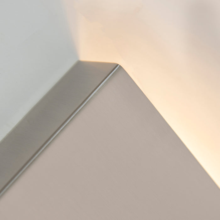 QAZQA Moderne wandlamp staal - Otan