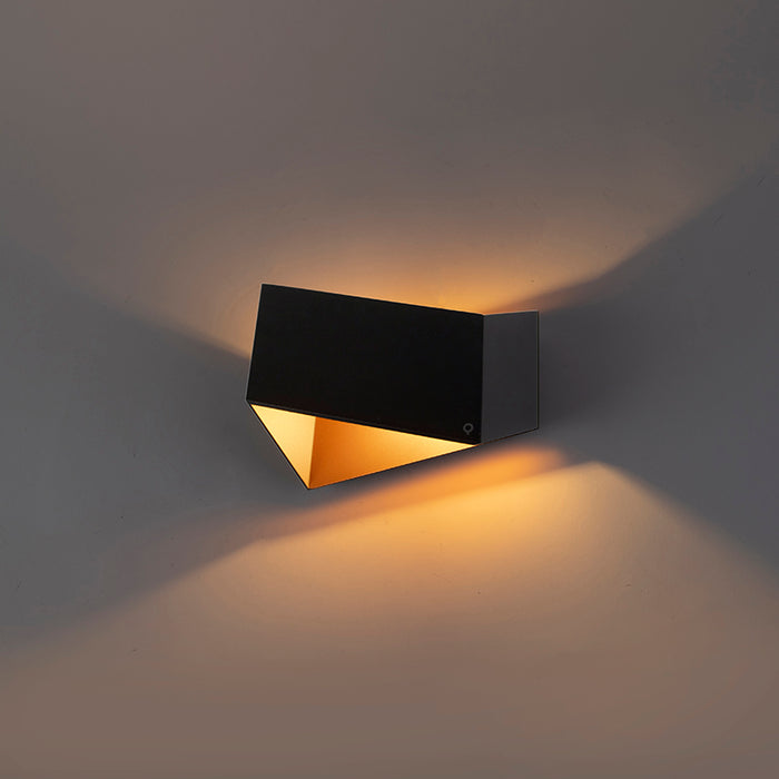 QAZQA Design wandlamp zwart met gouden binnenkant - Fold